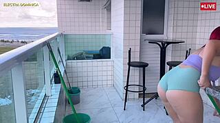 contratei essa safada de mini shorts que me deixou louco de tesao pov