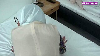 Homemade Arab Milf Big Ass Sex Ends in Massive Cumshot