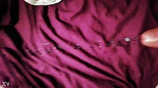 guy wanks huge cock to massive cumshot explosion