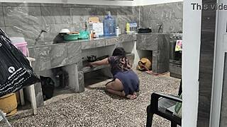 Stepsister stuck showing off her sexy brown ass in kitchen closeup