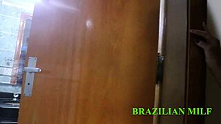 levei o meu amigo negão pirocudo pra fuder o cu da madrasta... video completo no red!