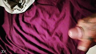 guy wanks huge cock to massive cumshot explosion