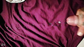 guy wanks huge cock to massive cumshot explosion