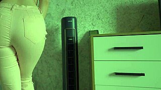 sexy amateur wets her jeans in desperate pee homemade clip