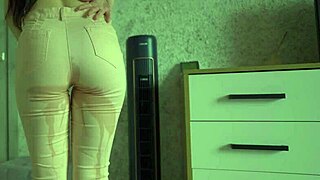 sexy amateur wets her jeans in desperate pee homemade clip