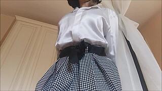 beautiful secretary lifts her skirt up maybe for that salary raise