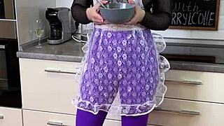 Cherrylcole Sits Down For Relaxing Breakfast Alone At Home