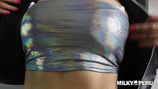 la universitaria mariana begs for public sex after gifts tease