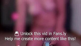 trying out this pussy workout on the beach feels so good