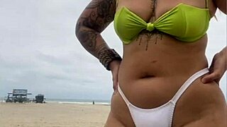 dude on the beach couldn't stop staring at my pussy 😏🌴