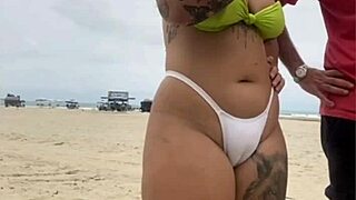 dude on the beach couldn't stop staring at my pussy 😏🌴