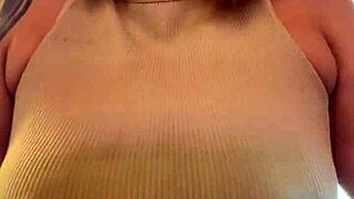 Gym sesh in times square got my nipples hard and pussy sweaty as guys stared