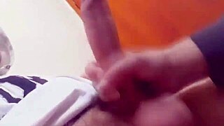 damn this colombian milf sumisa sucks big cock handjobs it deep to keep him happy 😋🍆💦🔥