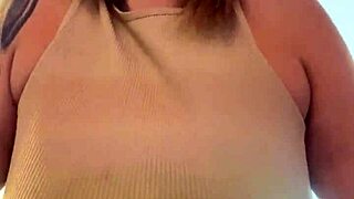 Gym sesh in times square got my nipples hard and pussy sweaty as guys stared