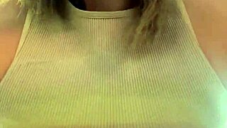 Gym sesh in times square got my nipples hard and pussy sweaty as guys stared