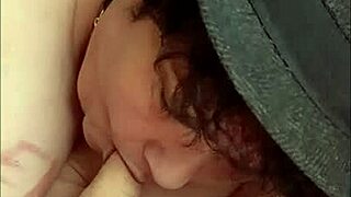 MARIE SUCE 3 QUEUES!