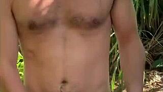 WATCH THIS MUSCULAR BRAZILIAN BODYBUILDER HUMILIATE SLAVE WITH HUGE COCK IN BDSM CASTING!