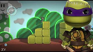 damn that big ass bounce got me thinking... do sackpeople even reproduce? 🍑💦