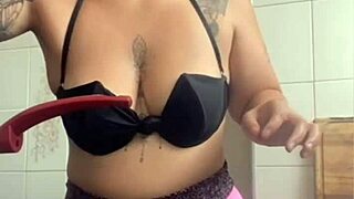 hey i'm cooking dinner for my hubby's friend knowing i'll be their halloween dessert in the kitchen flashing my big pussy lips