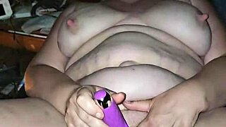 vibrator got me cumming so hard ugh