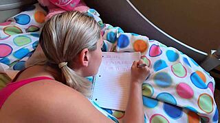 Stepdaughter Begs Creampie Pregnancy Removes Daddy Condom