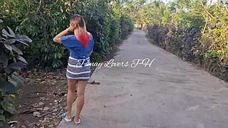 pinay teen 18+ gets fucked outdoors near road by boyfriend 😱🍆💦 public scandal