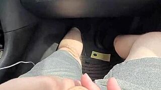 Girlfriend gives public car handjob blowjob cumshot