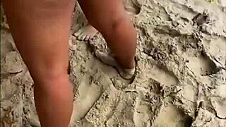 AFRICAN EXHIBITIONISTS FLASH BIG PUSSY IN 5SOME BEACH BASTIDORES!