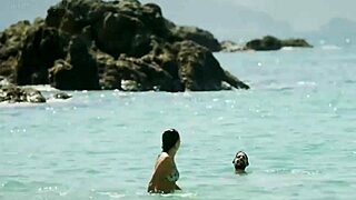 regina blandón flashes mexican bikini tits like pueblo girlfriend