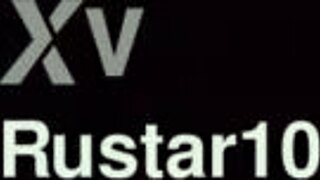 hey cutie, step sis dropping her shaved pussy vid for you 😘👅