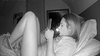 Mom Jacks Her Clit Hard Before Bed! Spy Cam Catches It All!