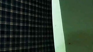 Shemale's Saree Mujra Dance Ignites Burning Passion Inside