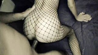 couple films milf riding monster cock raw!