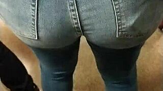 Spying culote big ass in metro