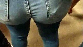 Spying culote big ass in metro