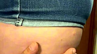 omg this latina's belly button is so damn sexy during her massage