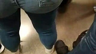 Spying culote big ass in metro