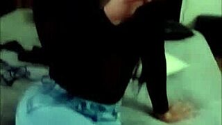 fuck yes this argie tgirl slut shoots hot cum selfies in the mirror