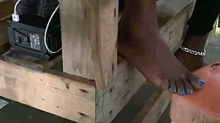 Slim waist bitch flashes huge puffy pussy lips on crowded beach