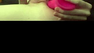 omg horny british teen slut toys her pussy to squirt on cam?? 🔥