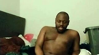 playing with my hair cuz i feel so damn sexy flirting 😘💋