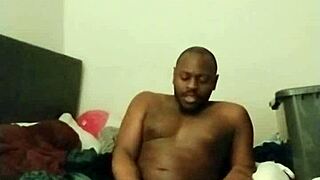 playing with my hair cuz i feel so damn sexy flirting 😘💋