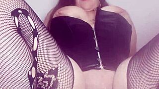 Chubby Mexican Milf Mommy Flashes Cameltoe Masturbates Huge Ass Pussy Screaming My Name for Cash