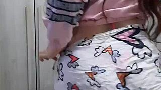 Latina Big Ass Boobs Rebolando Lingerie Tease