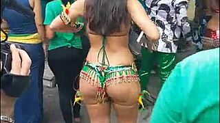 Hey dude, this hot Brazilian milf is straight fire 🔥 wanna see??