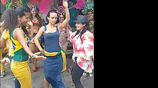 Hey dude, this hot Brazilian milf is straight fire 🔥 wanna see??