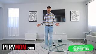 stepmom's in bed blindfolded n i start rubbin her boobs... she luvs it