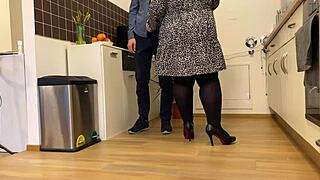 Gorgeous MILF mother-in-law in pantyhose begs to suck my horny cock?