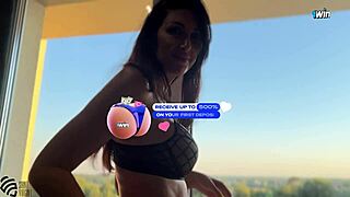 Neighbor gets sneaky creampie thrill while chatting dirty with her boyfriend on the phone