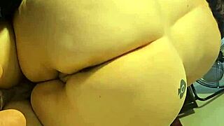 Bbw Twerks Big Ass in Doggystyle Tease!